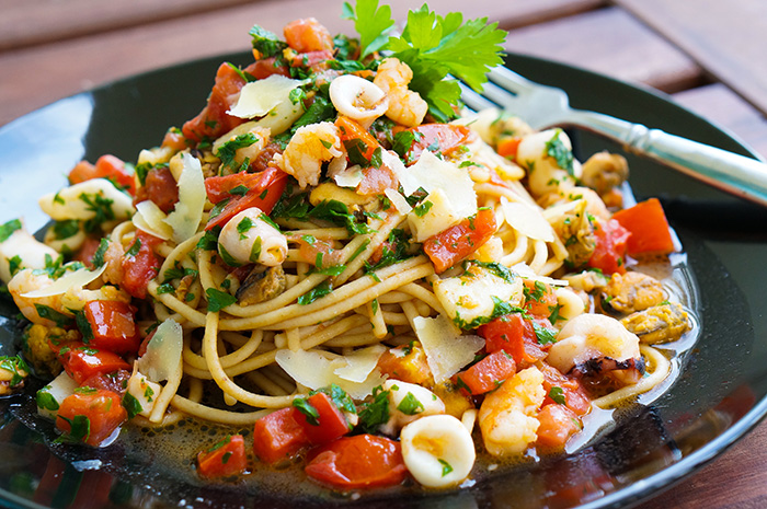 Wholemeal seafood spaghetti recipe