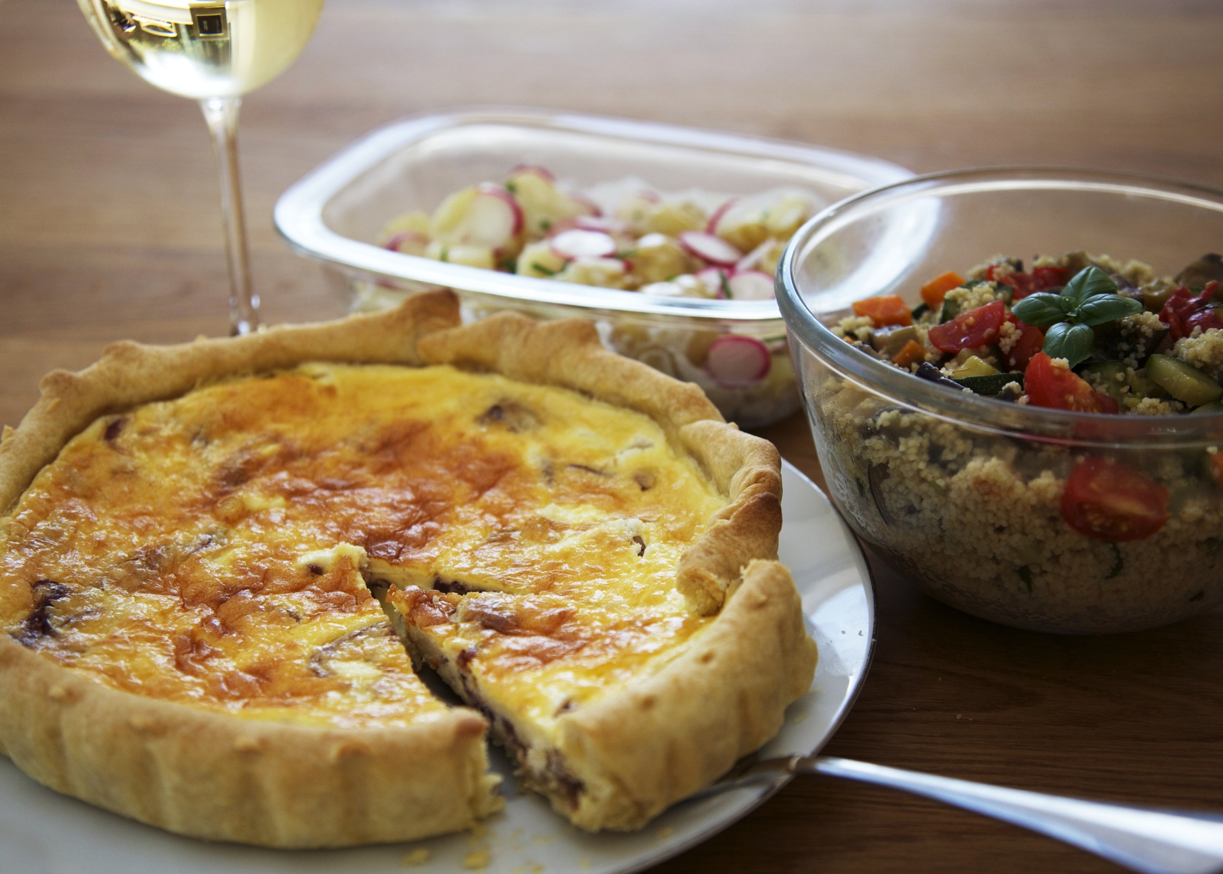 Caramelised onion and goat's cheese quiche